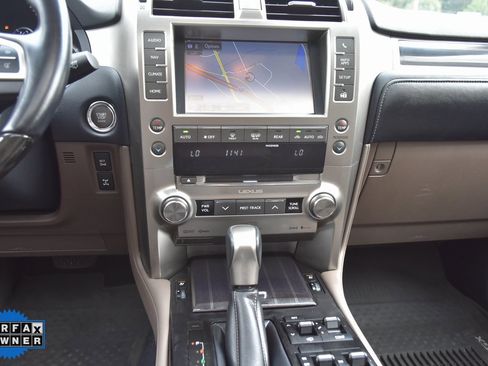 Used 2021 Lexus GX 460 Luxury w/ Sport Design Package image 18