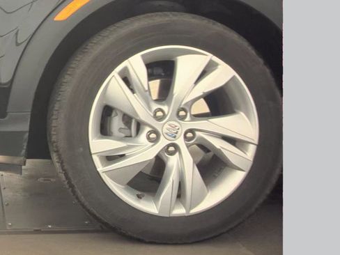 Used 2025 Buick Encore GX Preferred image 9