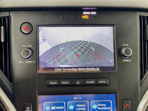 Used 2024 Subaru Outback AWD/4WD image 16