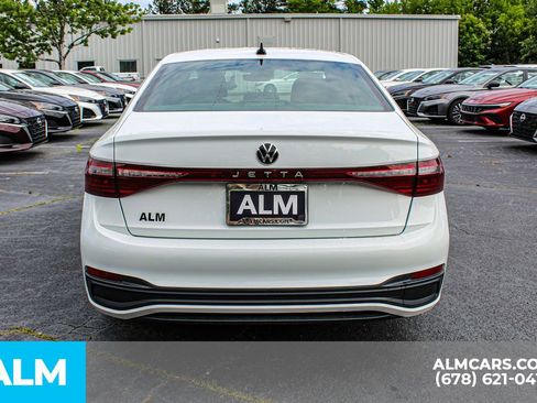 Used 2025 Volkswagen Jetta Sport FWD image 11