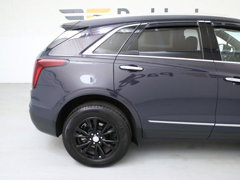 Used 2025 Cadillac XT5 Luxury AWD/4WD image 10