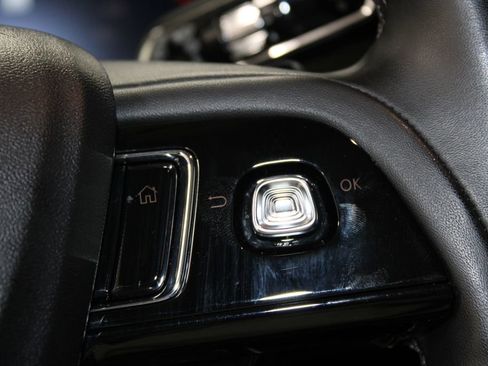 Used 2024 Lincoln Corsair AWD w/ Equipment Group 101A image 46