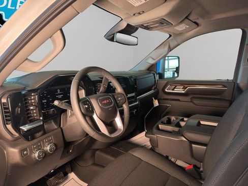 New 2026 GMC Sierra 2500 SLE w/ SLE Value Package; image 9
