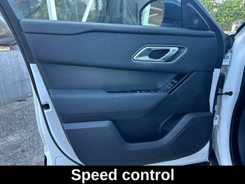 Used 2025 Land Rover Range Rover Velar Dynamic SE AWD/4WD image 34