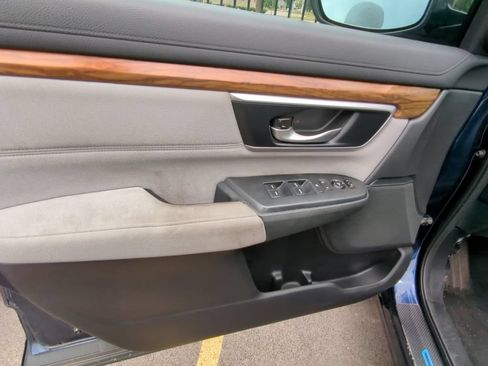 Used 2018 Honda CR-V EX image 8