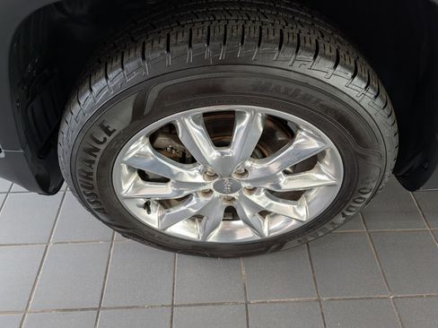 Used 2014 Jeep Cherokee Limited w/ Trailer Tow Group image 7