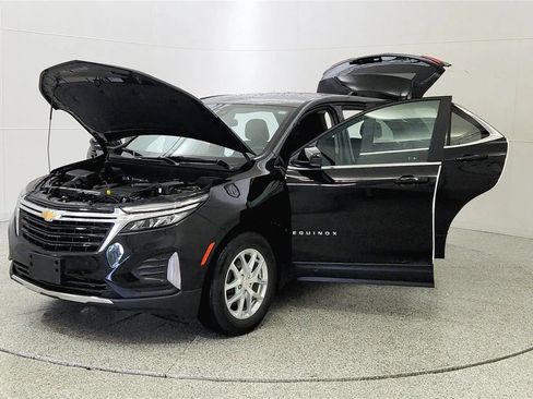 Used 2023 Chevrolet Equinox LT FWD image 10