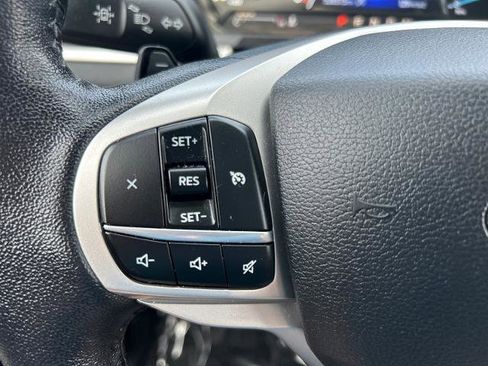 Certified 2020 Ford Explorer XLT w/ Equipment Group 202A AWD/4WD image 26