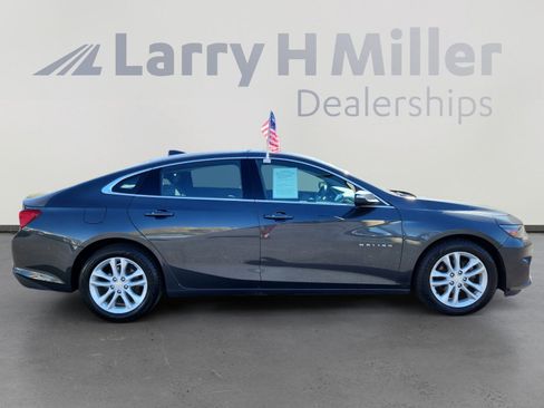 Used 2017 Chevrolet Malibu LT image 6