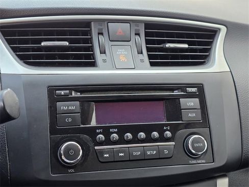 Used 2015 Nissan Sentra S image 14