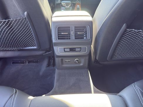 Used 2023 Audi Q5 2.0T Premium w/ Convenience Package image 12