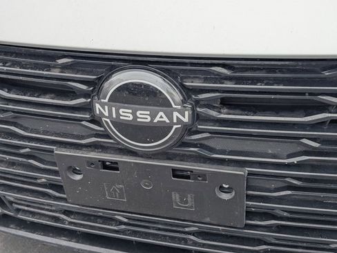 Used 2024 Nissan Altima 2.5 SV image 10