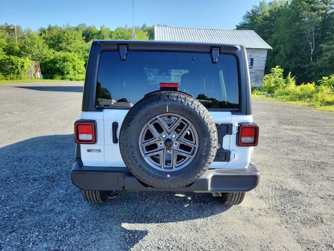 New 2024 Jeep Wrangler Sport S image 17