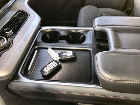 Used 2025 Ford Expedition Active AWD/4WD image 21