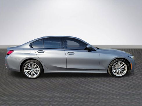 Used 2023 BMW 330i Sedan w/ Driving Assistance Package RWD image 4