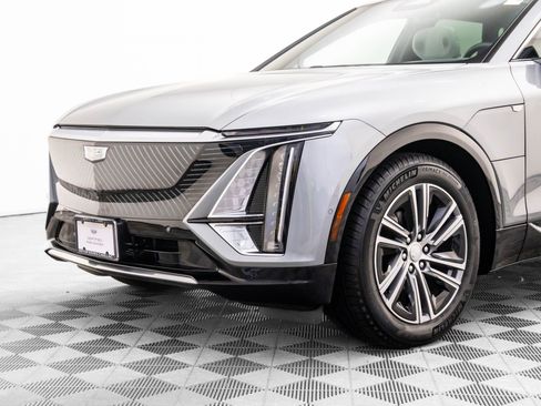 Certified 2024 Cadillac Lyriq Luxury w/ LPO, Floor Liner Package image 44