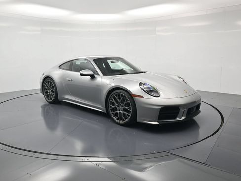 Certified 2025 Porsche 911 Carrera S RWD image 43