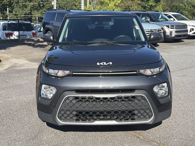 Used 2022 Kia Soul LX w/ Technology Package FWD image 2