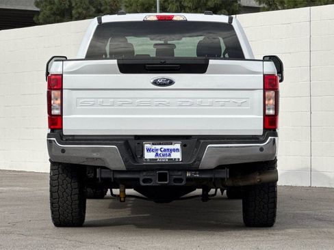 Used 2022 Ford F350 XLT w/ Camper Package image 8