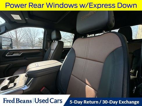 Used 2024 Chevrolet Silverado 2500 High Country w/ High Country Premium Package image 28