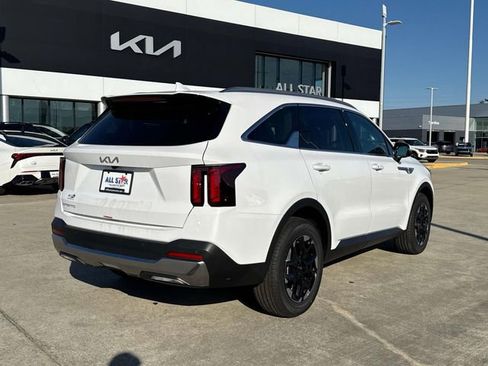New 2026 Kia Sorento S w/ S Panoramic Sunroof Package FWD image 9