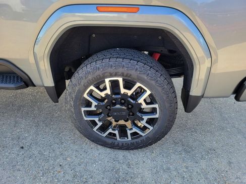 New 2026 GMC Sierra 2500 Denali w/ Denali Reserve Package image 9