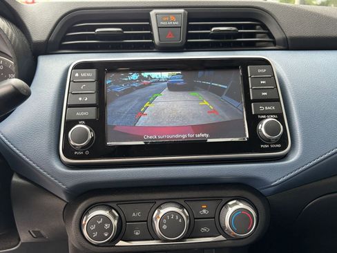 Used 2025 Nissan Versa SV FWD image 23