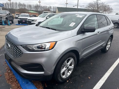 Used 2023 Ford Edge SE image 29