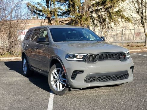 Used 2023 Dodge Durango GT image 36