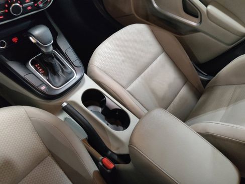 Used 2022 Kia Soul LX image 26