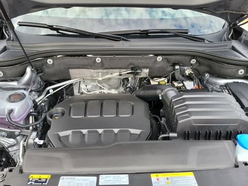 New 2026 Volkswagen Atlas Cross Sport SEL R-Line AWD/4WD image 16