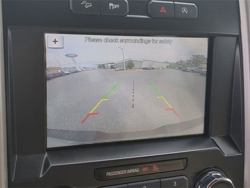 Used 2017 Ford F150 Lariat w/ FX4 Off-Road Package image 21