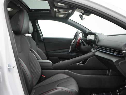Used 2025 Hyundai Elantra N Line FWD image 12