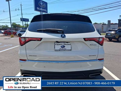 Used 2024 Acura MDX SH-AWD w/ Advance Package image 9