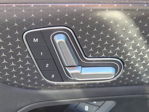 Used 2025 Mercedes-Benz GLA 250 image 19