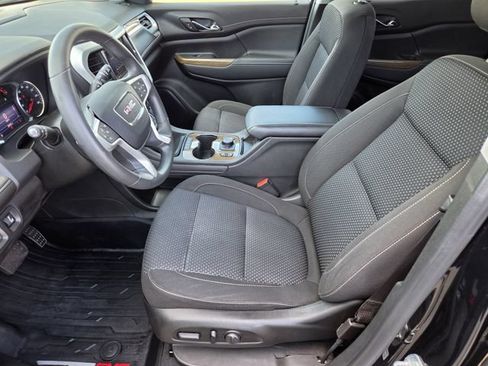 Used 2021 GMC Acadia SLE w/ Driver Convenience Package FWD image 10
