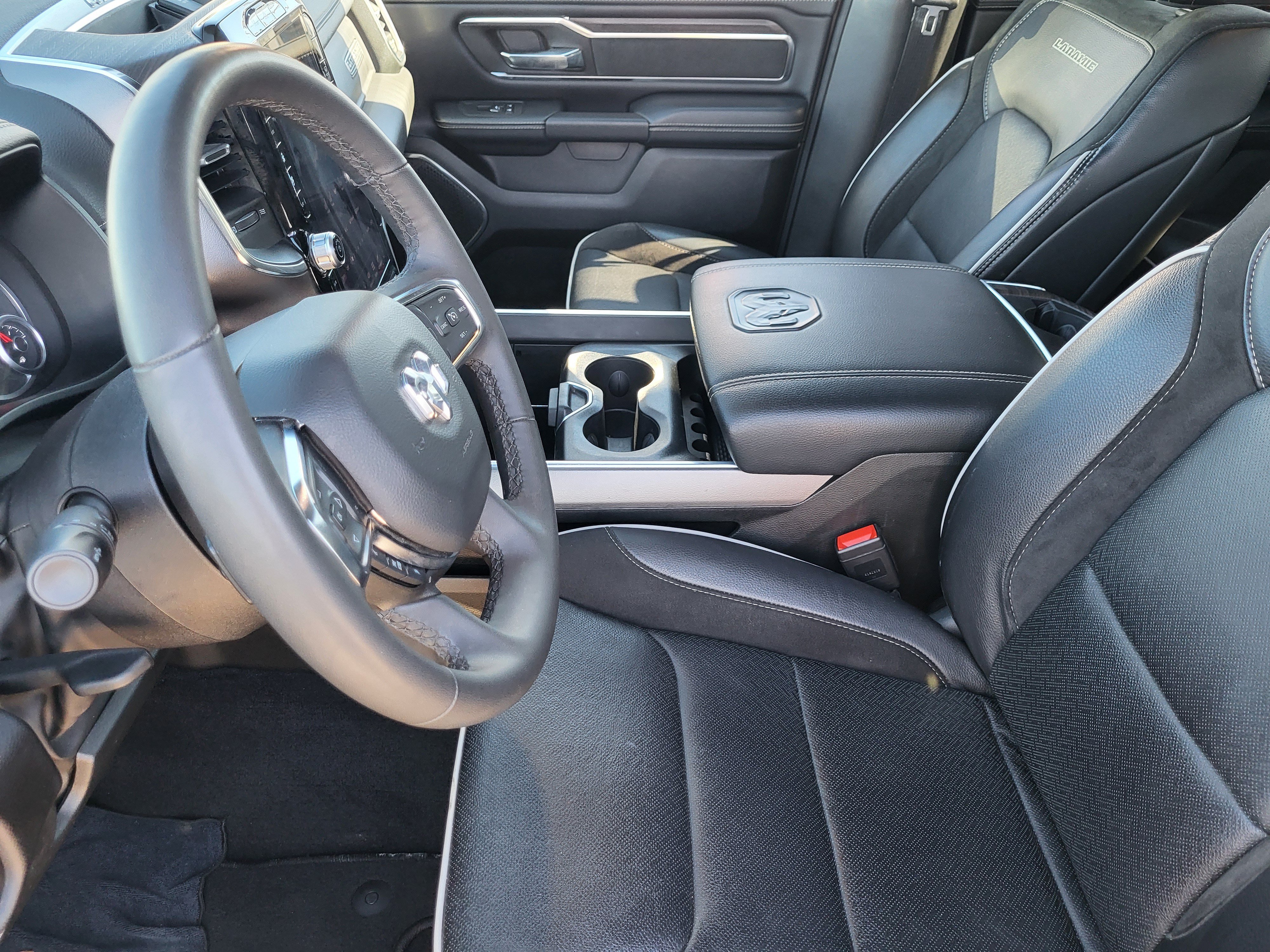 Used 2026 RAM 1500 Laramie AWD/4WD image 13