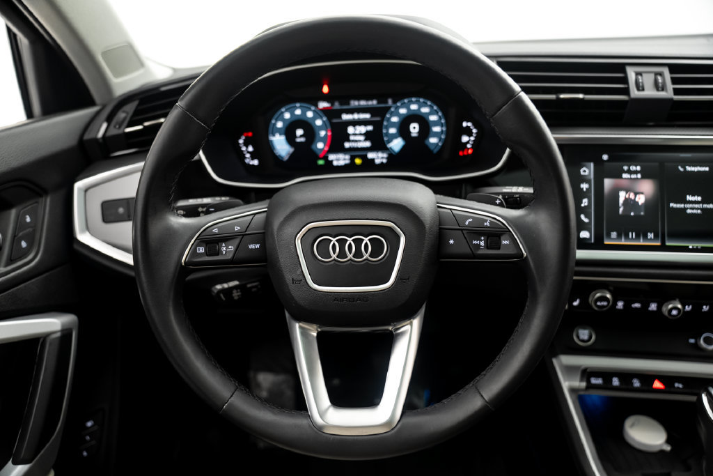 Used 2023 Audi Q3 2.0T Premium Plus w/ Premium Plus Package AWD/4WD image 17