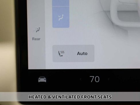 Used 2021 Tesla Model S Plaid image 8