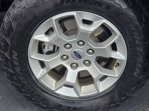 Used 2021 Ford F150 XLT w/ Trailer Tow Package AWD/4WD image 10