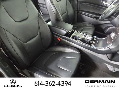 Used 2019 Ford Edge Titanium w/ Cold Weather Package image 29