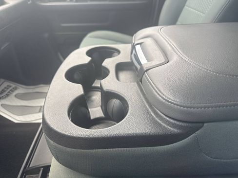 Used 2015 RAM 1500 Express AWD/4WD image 30