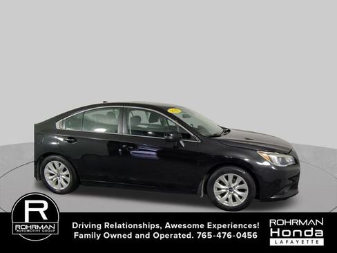 Used 2017 Subaru Legacy 2.5i Premium AWD/4WD image 2