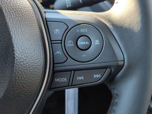 Certified 2026 Toyota Corolla Cross XLE image 18