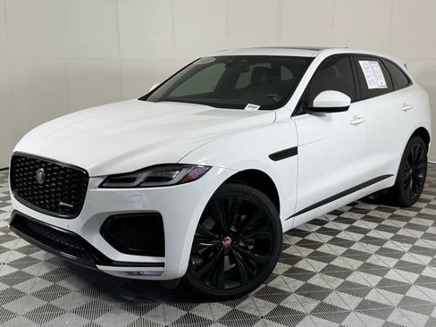 Certified 2023 Jaguar F-PACE R-Dynamic S image 1