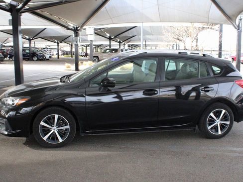 Used 2022 Subaru Impreza Premium image 13