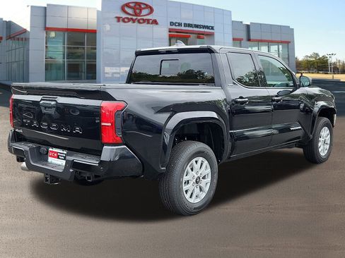 New 2025 Toyota Tacoma SR5 image 3