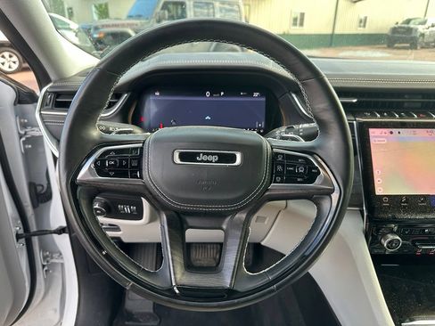 Used 2021 Jeep Grand Cherokee L Overland w/ Advanced Protech Group III AWD/4WD image 10
