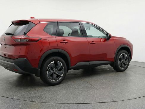 Used 2025 Nissan Rogue SV image 9