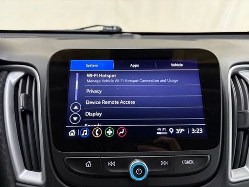 Used 2024 Chevrolet Malibu LT image 50